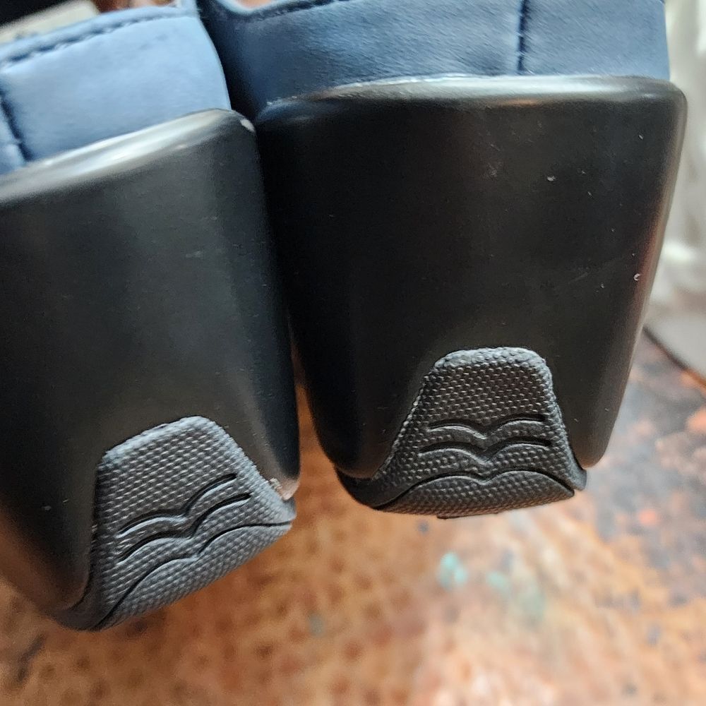 Rialto Vinto Mary Jane Clogs in Navy 411 - Picture 14 of 16